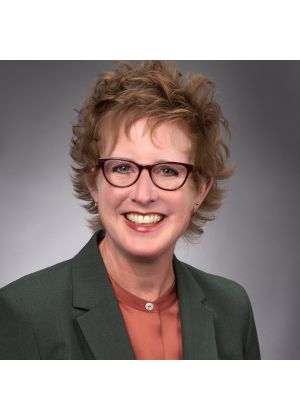 SusanFlagg_Headshot-3x3