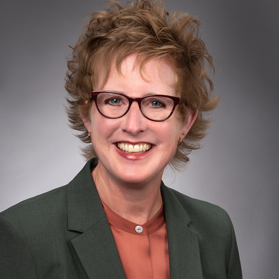 Susan Flagg headshot